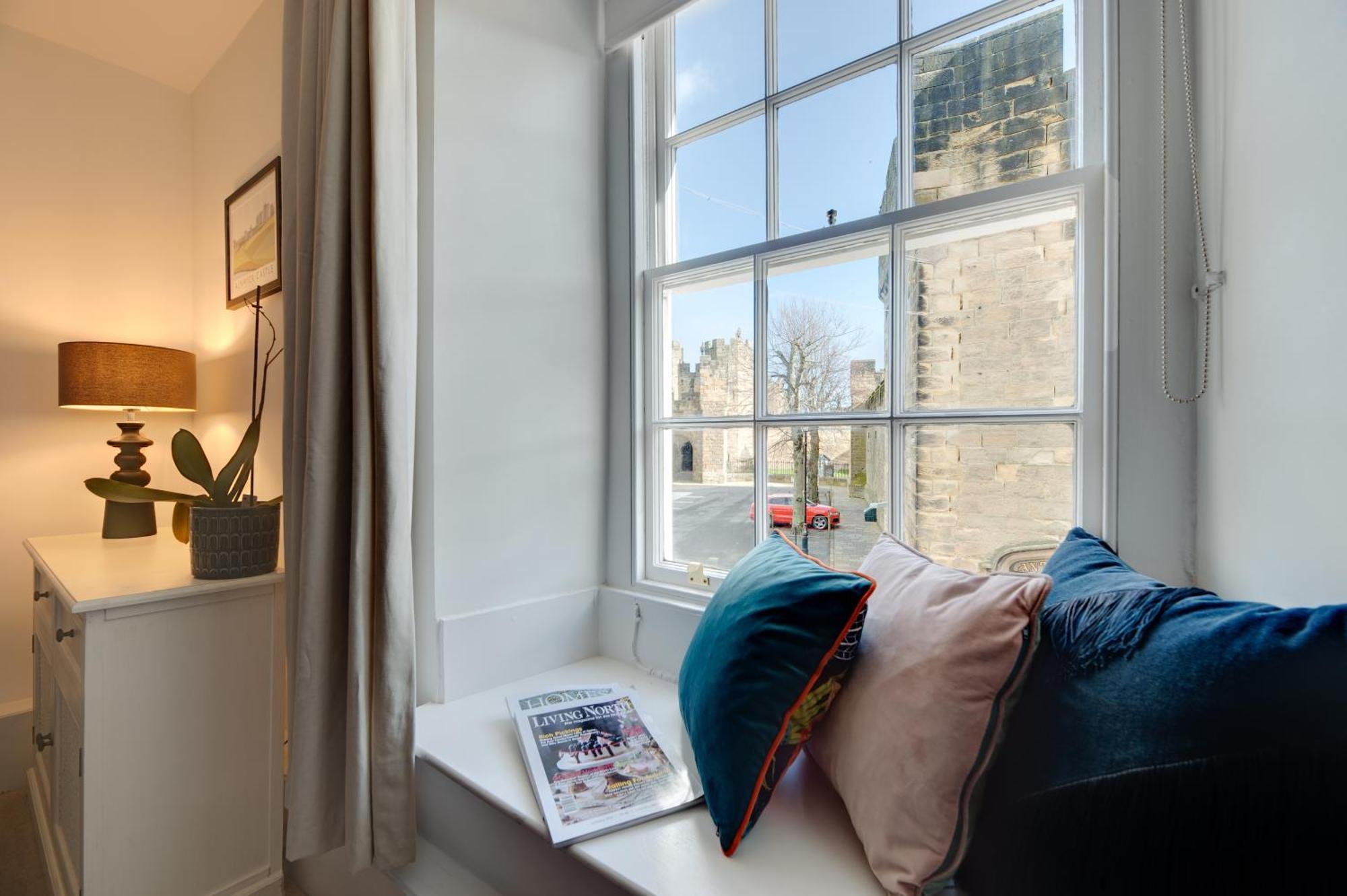 Lionsgate View - Luxury Apartment Opposite Alnwick Castle Exterior foto
